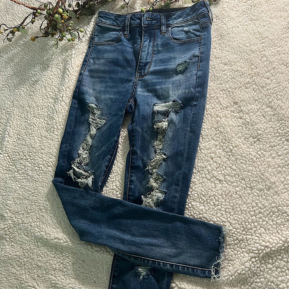 American Eagle Jeans. Skinny Jeans/ Denim/ Rips